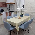 Gregovica מלון דירות