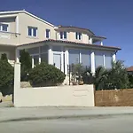 Gregovica מלון דירות 3*