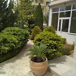 מלון דירות Gregovica 3*