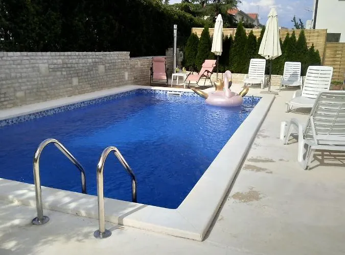 Aparthotel Gregovica