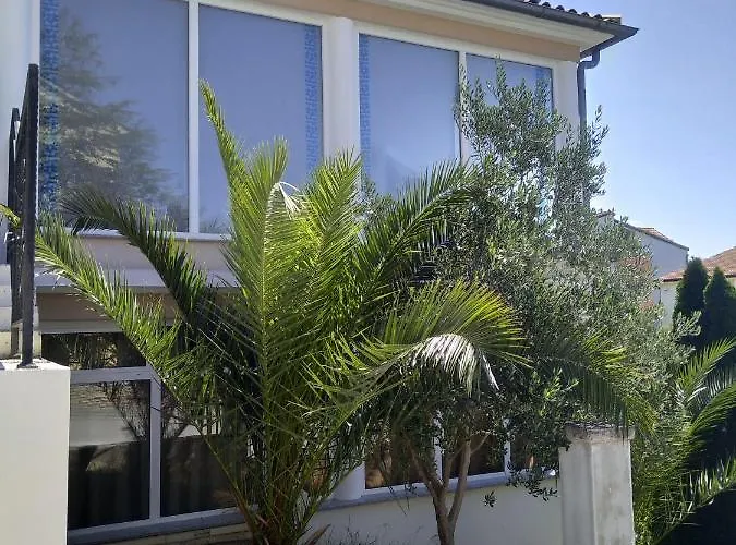 Aparthotel Gregovica 3*