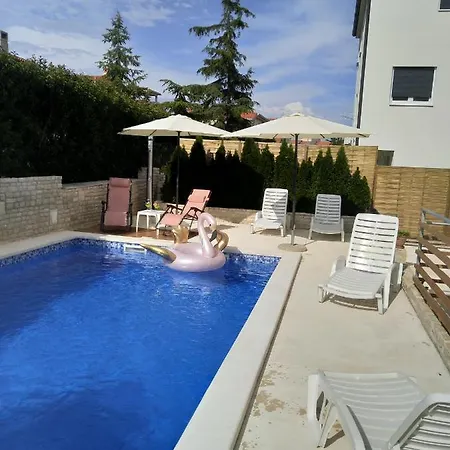 Gregovica Apartmanhotel Póla
