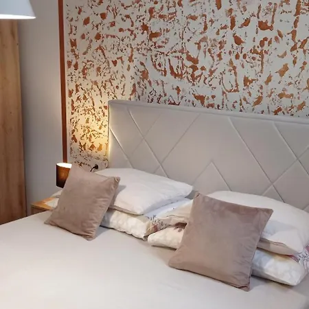 Gregovica Lägenhetshotell 3*