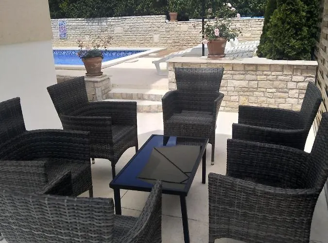 Lägenhetshotell Gregovica 3*